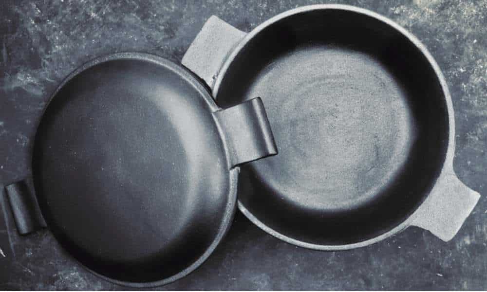 Separate the kitchen pan