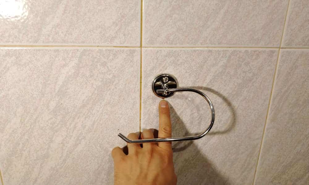 How To Remove Wall Tissue Holder